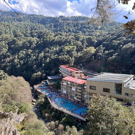 Hotel Y Aguas Termales De 치그나우아판 외부 사진