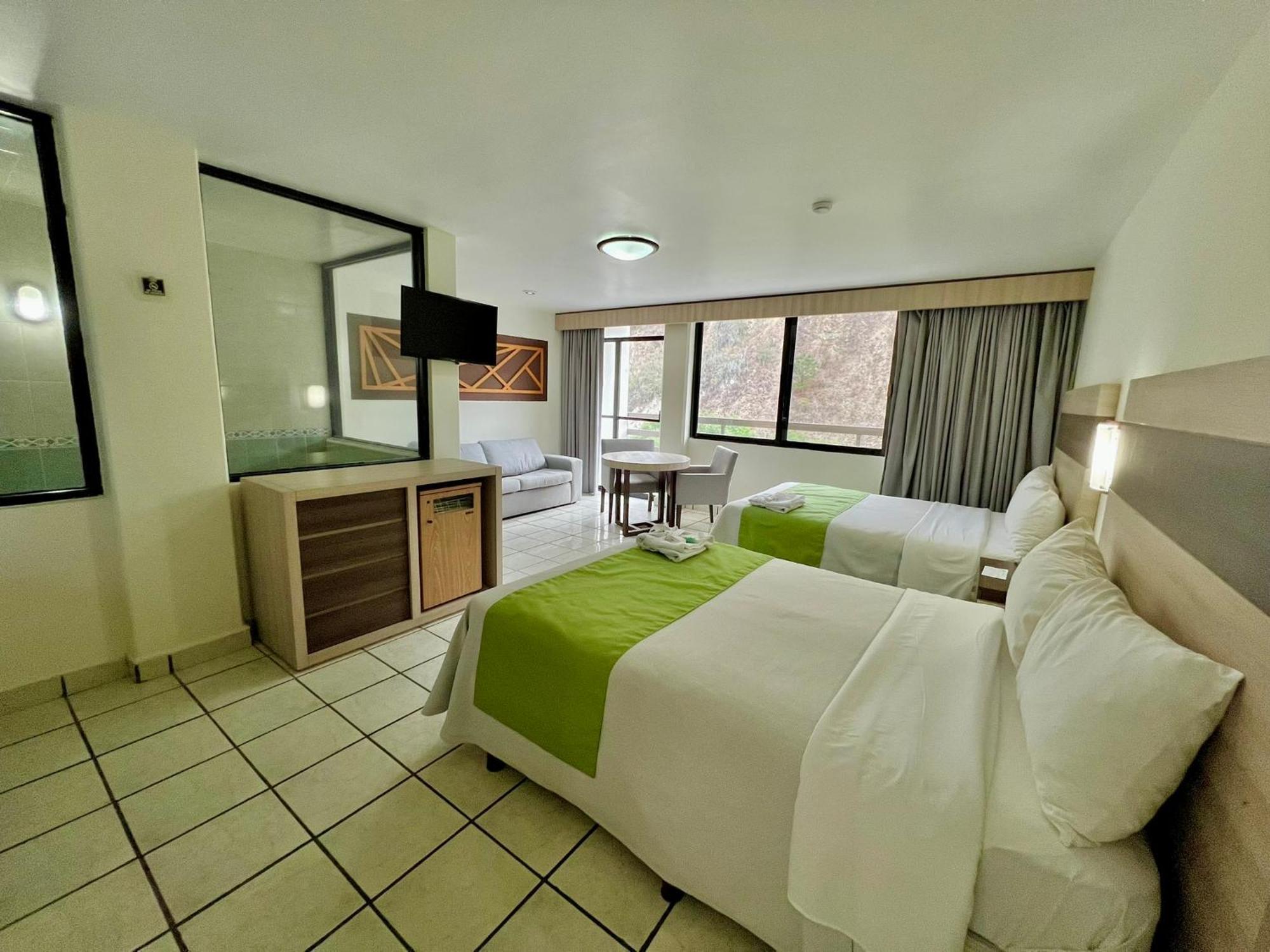 Hotel Y Aguas Termales De 치그나우아판 외부 사진
